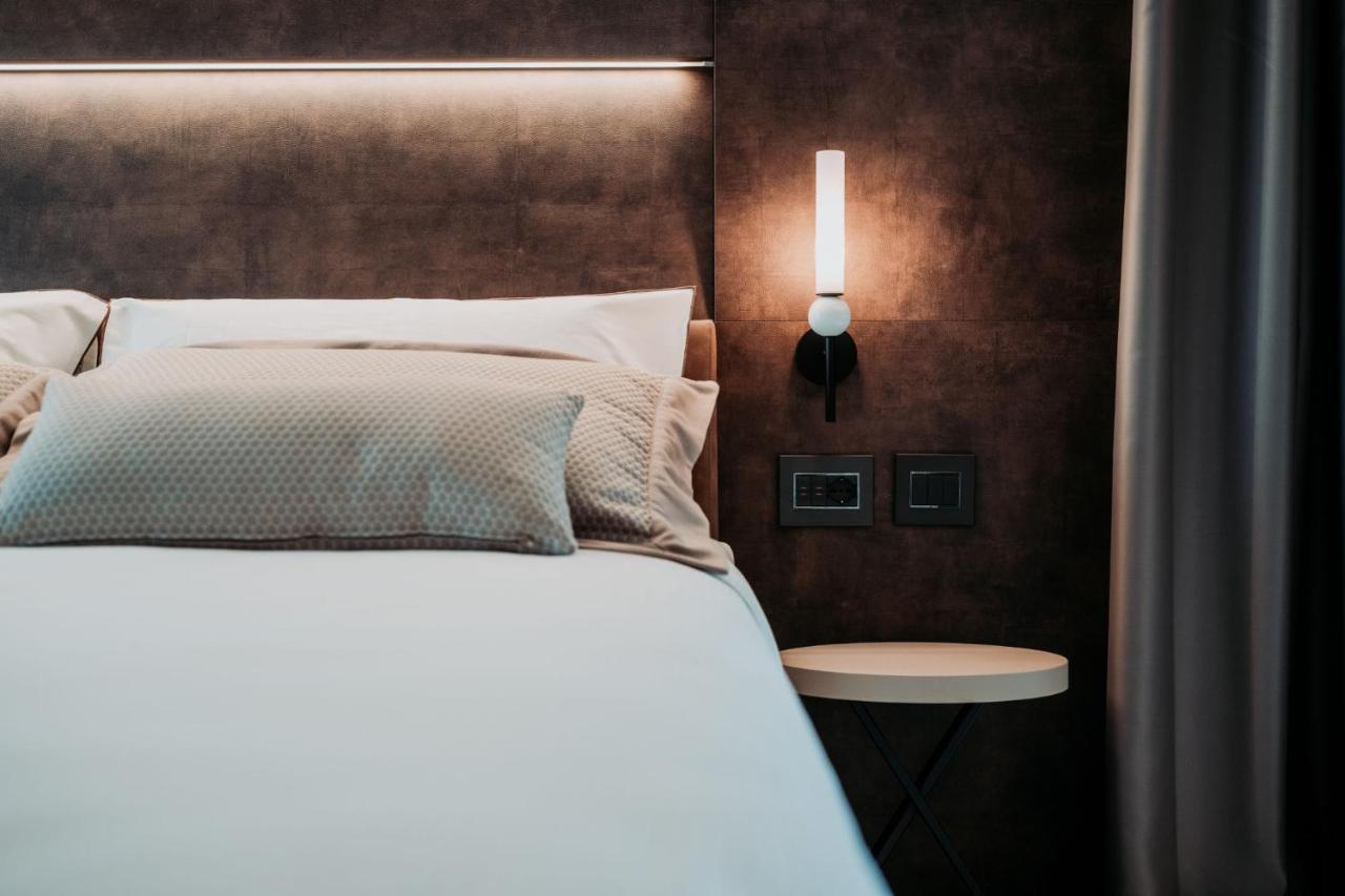 Hotel De Amicis Moglia Екстериор снимка